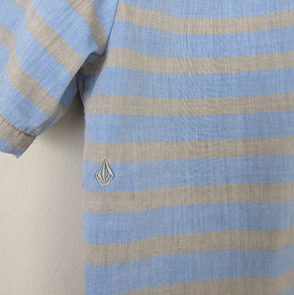 Volcom Slim Fit Button Down - Picture 6 of 9